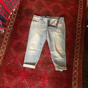 Gap Mid-rise Girlfriend Jeans Size 16